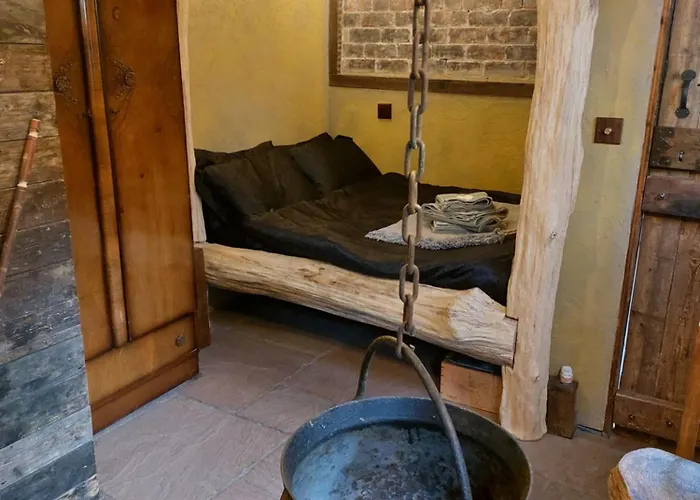 A Little Bit Of Magic - Witchcraft Pensjonat 3*