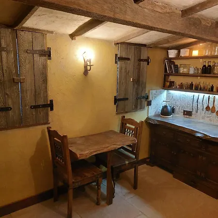 Πανσιόν A Little Bit Of Magic - Witchcraft