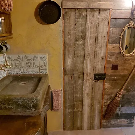 Πανσιόν A Little Bit Of Magic - Witchcraft 3*