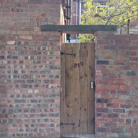 A Little Bit Of Magic - Witchcraft 3* York